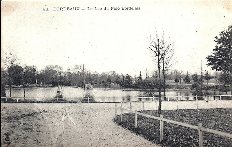 Carte postale ancienne Parc Bordelais - Lac 12 à Bordeaux
