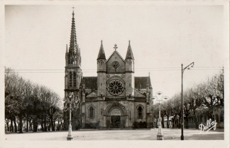 Carte postale ancienne Caudéran - église Saint-Amand 10 à Bordeaux