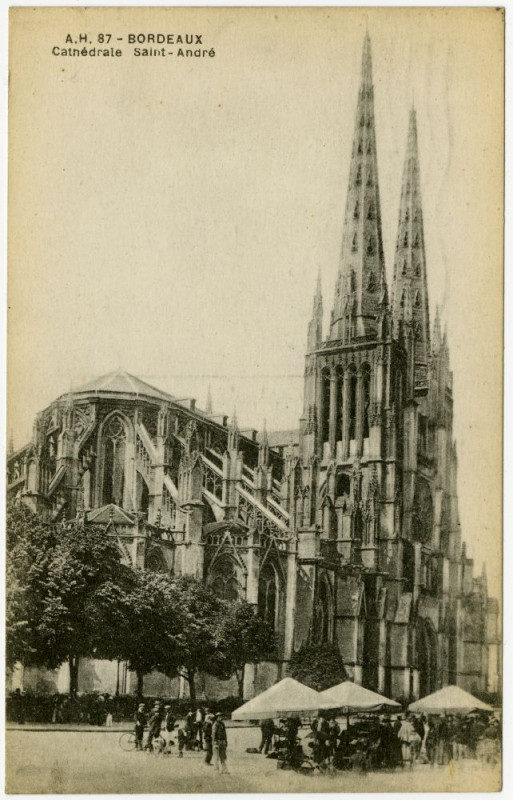 Carte postale ancienne Cathédrale Saint-André  à Bordeaux