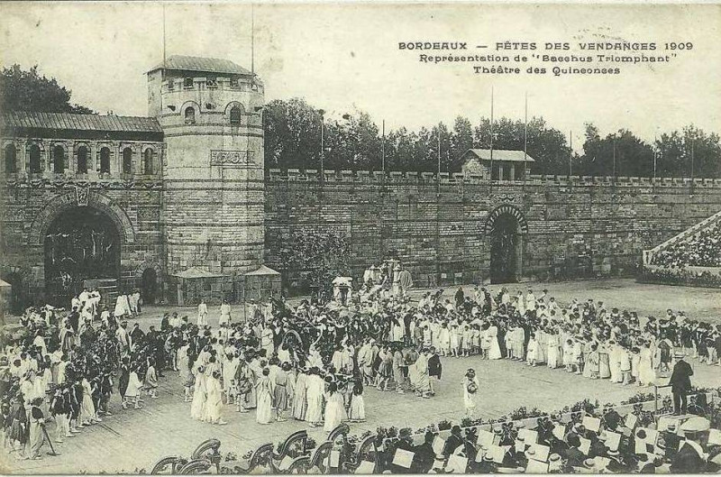 Carte postale ancienne Bordeaux fête-des-vendanges Bacchus triomphant f à Bordeaux