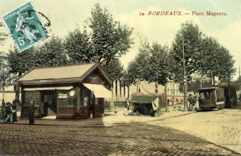 Carte postale ancienne Bordeaux - Place Magenta à Bordeaux