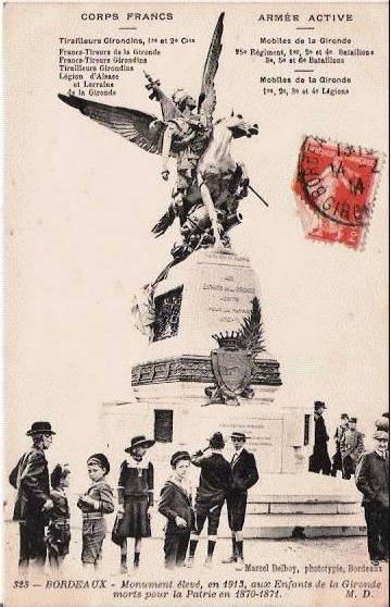 Carte postale ancienne Bordeaux-monument-des-enfants-de-la-gironde-morts-pour-la-patrie-en-1870-71-date-1913 f à Bordeaux