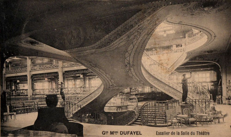 Carte postale ancienne Staircase in Dufayel