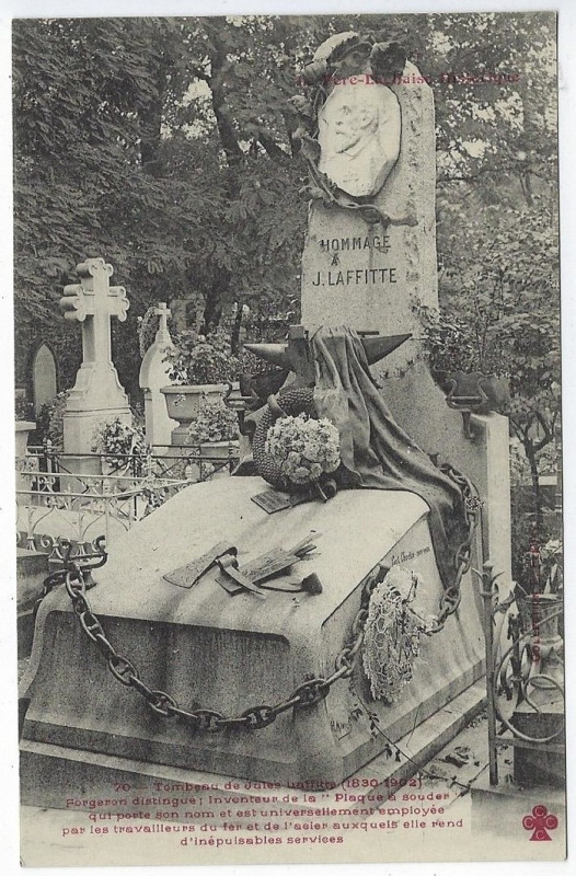 Carte postale ancienne Le Père-Lachaise - Tombeau de Jules Laffitte à Paris 20e