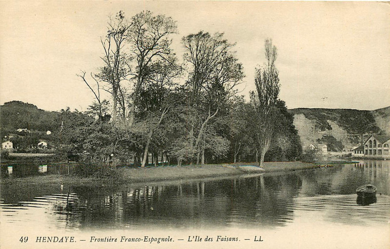 Carte postale ancienne Hendaye - L'Ile des Faisans 1