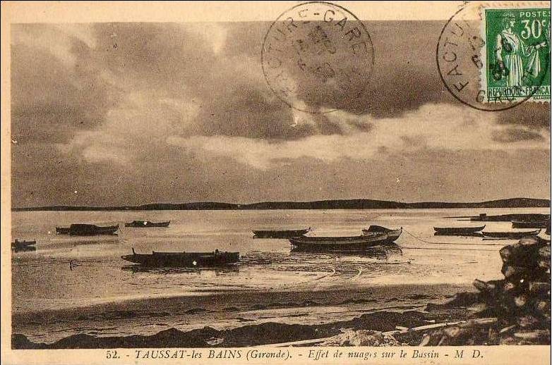 Carte postale ancienne Taussat-les-bains - Le Bassin