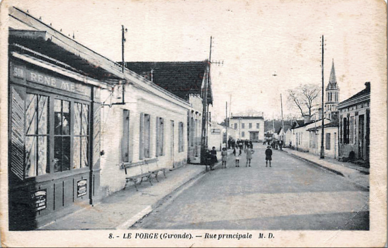 Carte postale ancienne Le Porge - rue principale 2
