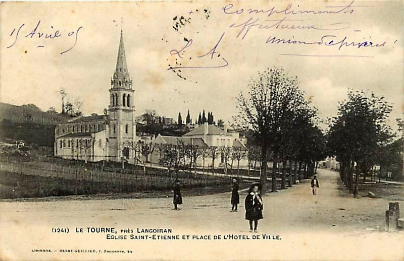 Carte postale ancienne Le Tourne - bourg 4