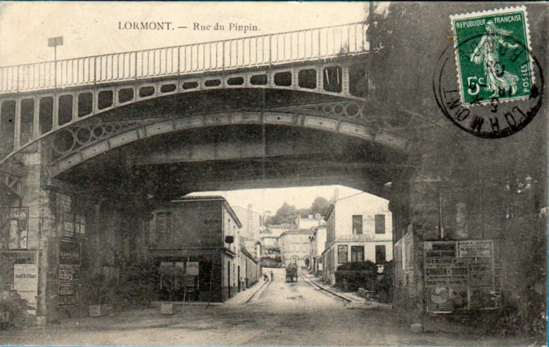 Carte postale ancienne Lormont-rue-du-pinpin