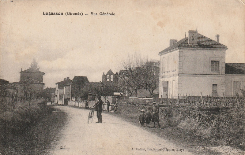 Carte postale ancienne Lugasson - bourg 3