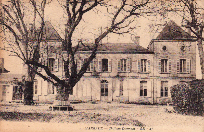 Carte postale ancienne Margaux-Cantenac - château Doumens 1