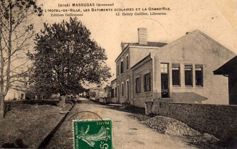 Carte postale ancienne Massugas - bourg 3