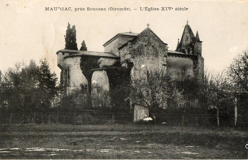 Carte postale ancienne Mauriac - église 1