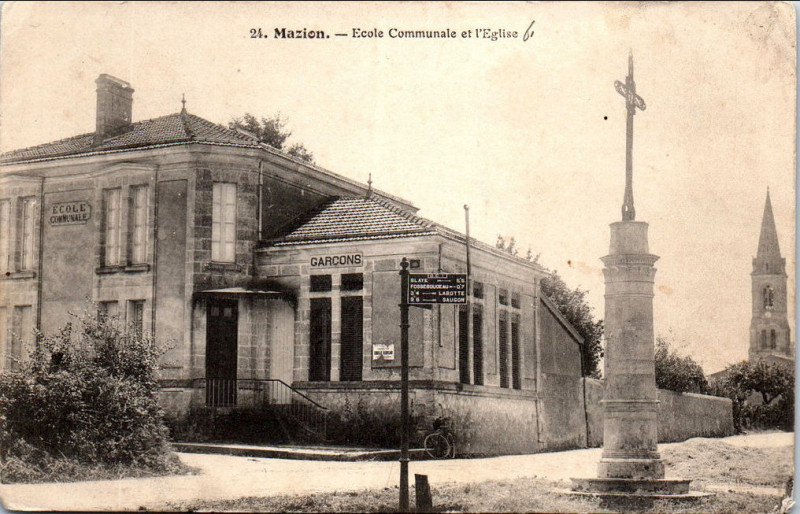 Carte postale ancienne Mazion - école et église