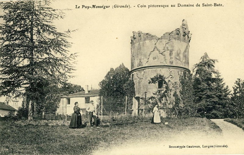 Carte postale ancienne Monségur - domaine de Saint-Batz