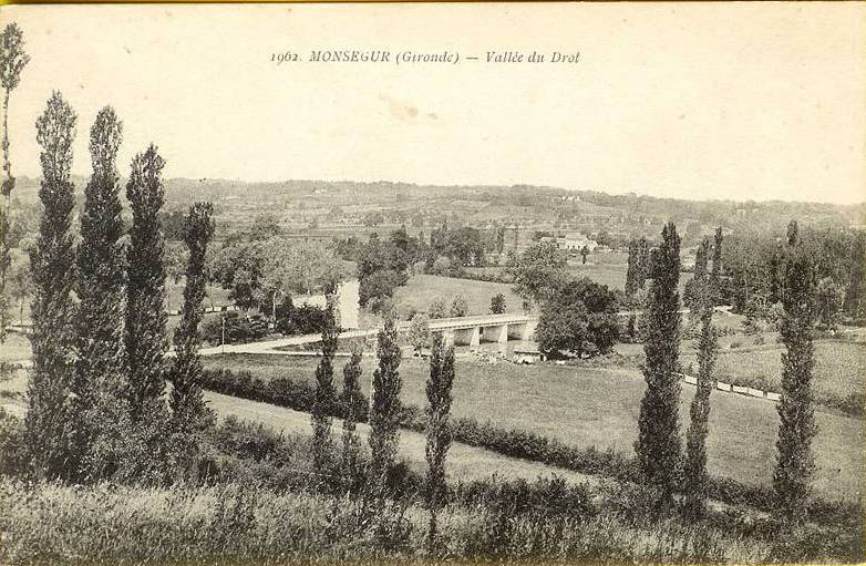 Carte postale ancienne Monségur - Le Dropte 2