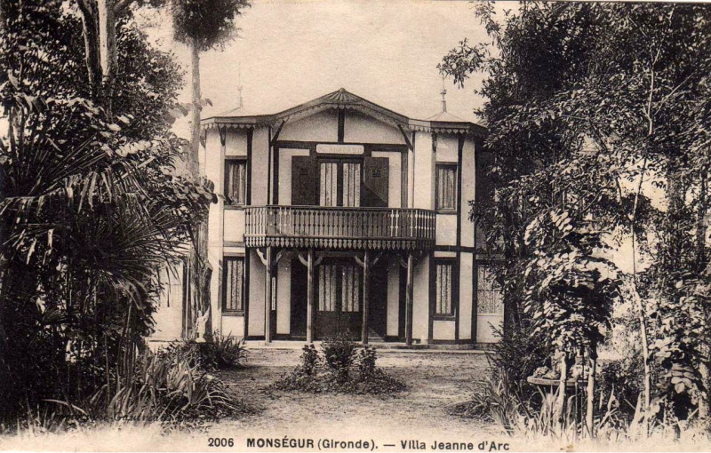 Carte postale ancienne Monségur - villa Jeanne d'Arc