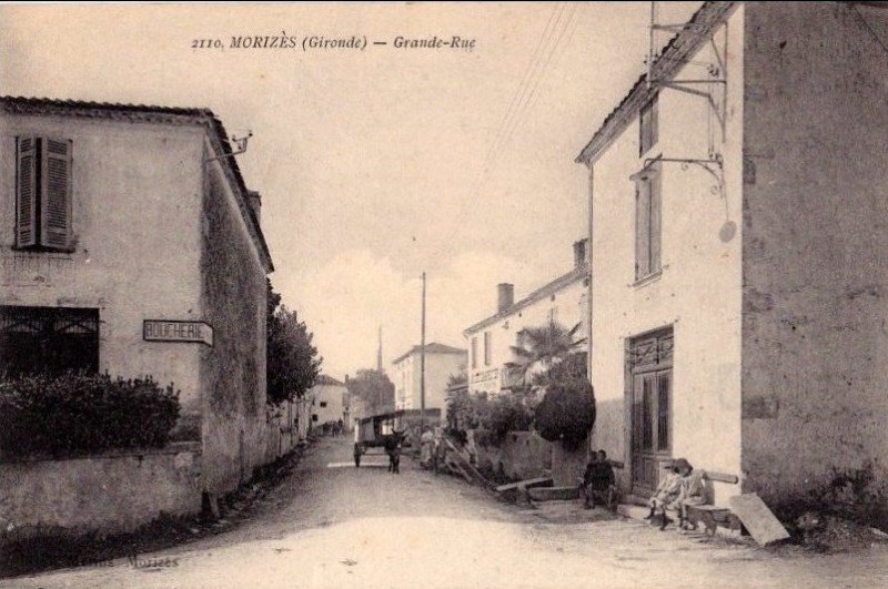 Carte postale ancienne Morizès - bourg 3