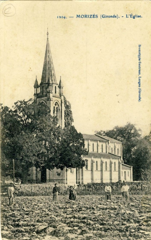 Carte postale ancienne Morizès - église 1