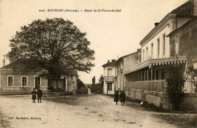 Carte postale ancienne Mourens - bourg 1