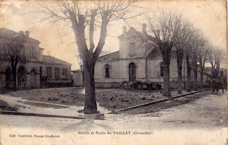 Carte postale ancienne Paillet Mairie-et-école