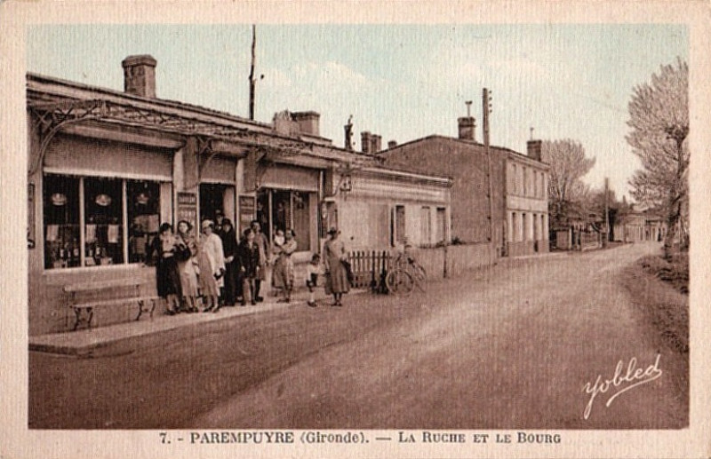 Carte postale ancienne Parempuyre - bourg 1