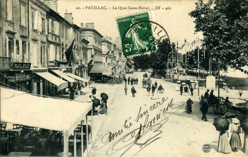 Carte postale ancienne Pauillac - quai Léon Perrier 8