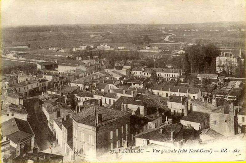 Carte postale ancienne Pauillac - vue générale 1