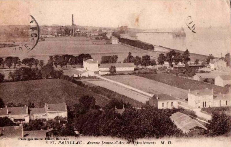 Carte postale ancienne Pauillac - vue générale 4