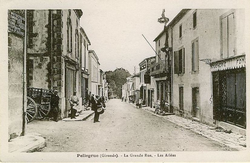 Carte postale ancienne Pellegrue - bourg 4