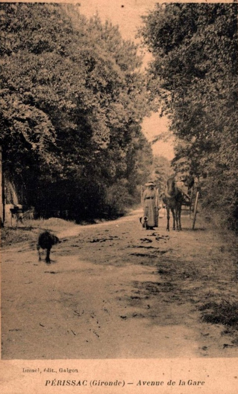 Carte postale ancienne Périssac - avenue de la Gare
