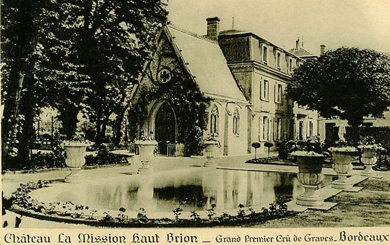 Carte postale ancienne Pessac - château la Mission Haut Brion 1