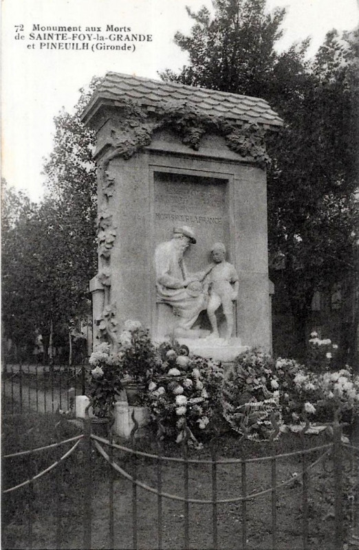 Carte postale ancienne Pineuilh - Monument aux morts