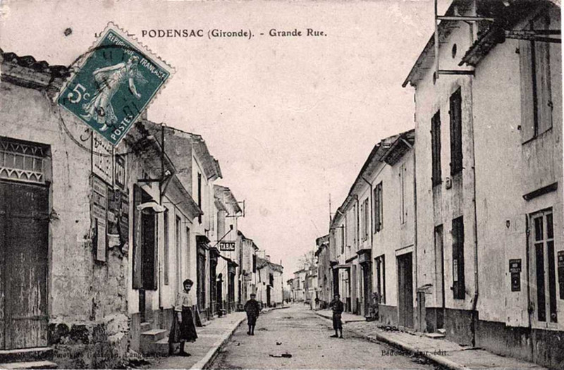 Carte postale ancienne Podensac - Grande rue