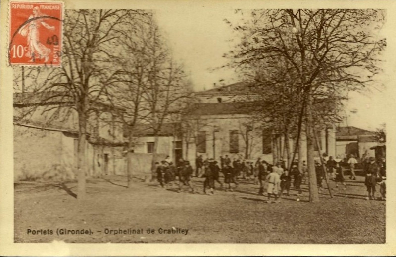 Carte postale ancienne Portets - Orphelinat de Crabitey 2