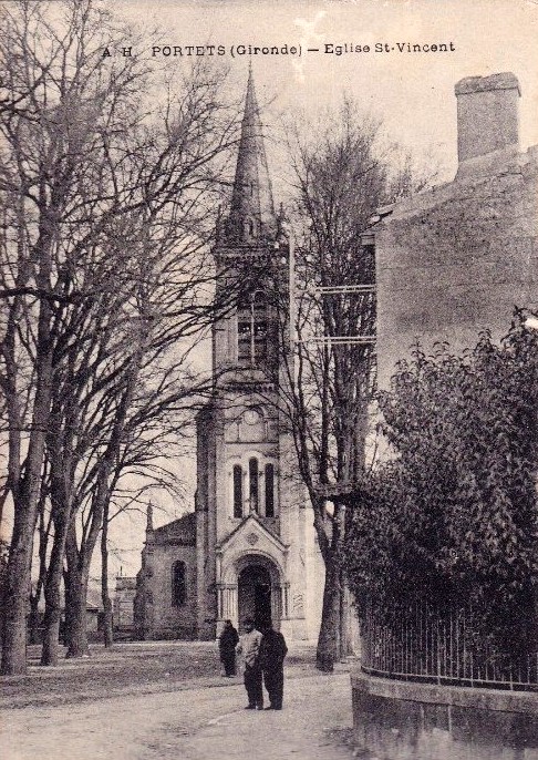 Carte postale ancienne Portets - église 3