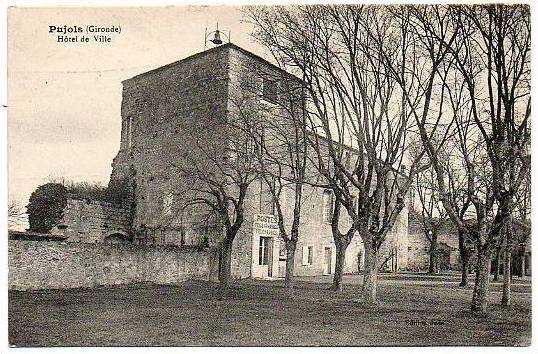 Carte postale ancienne Pujols - Hôtel de ville