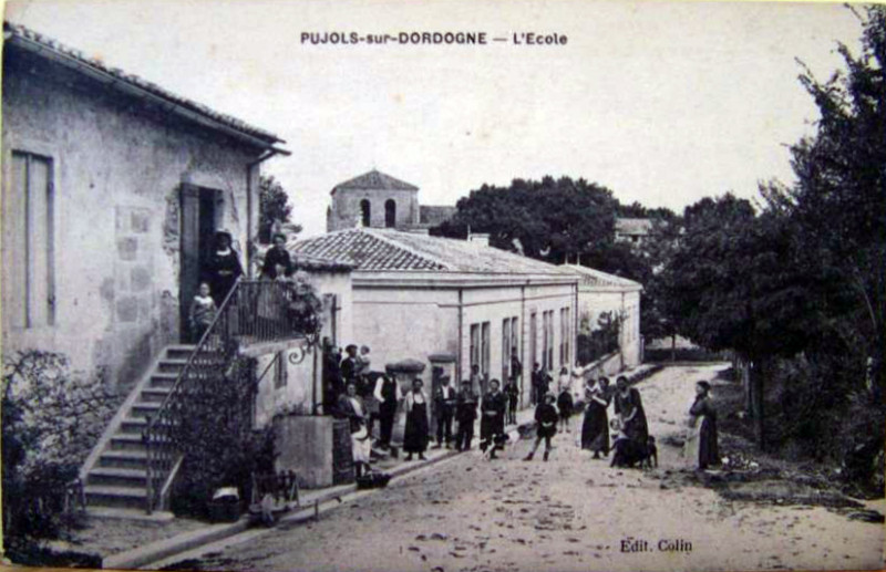 Carte postale ancienne Pujols - écoles