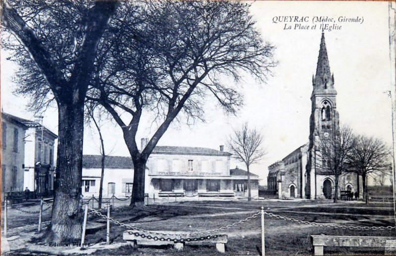 Carte postale ancienne Queyrac - Place de l'église 4
