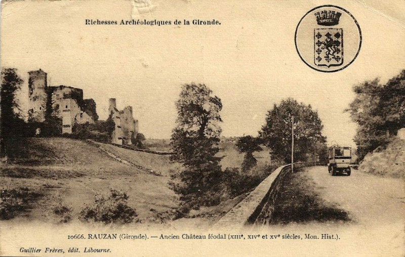 Carte postale ancienne Rauzan - château 3
