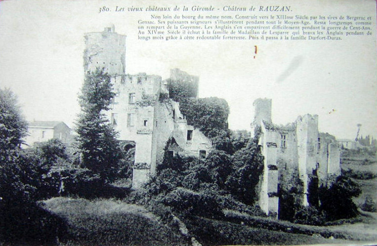 Carte postale ancienne Rauzan - château 8