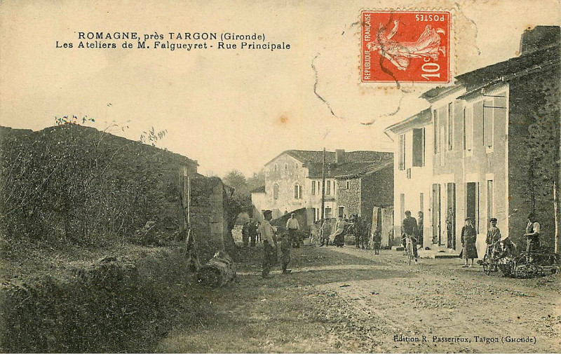 Carte postale ancienne Romagne - rue principale