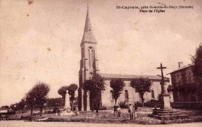Carte postale ancienne Saint-Caprais-de-Blaye - église