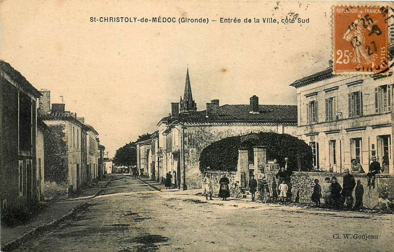 Carte postale ancienne Saint-Christoly-Médoc - bourg 1