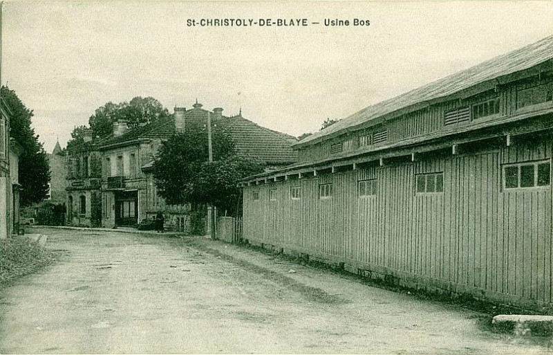 Carte postale ancienne Saint-Christoly-de-Blaye - bourg 4