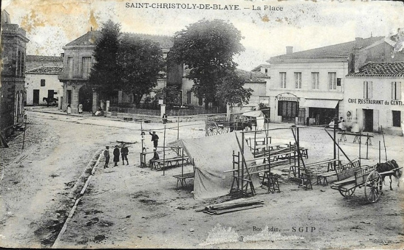 Carte postale ancienne Saint-Christoly-de-Blaye - bourg 5