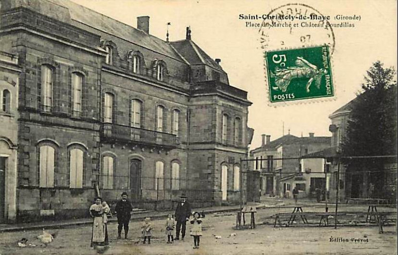 Carte postale ancienne Saint-Christoly-de-Blaye - bourg 6