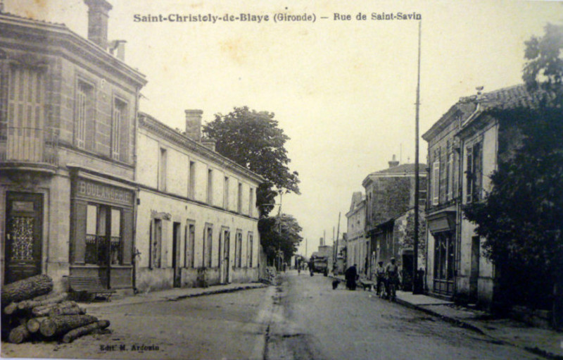 Carte postale ancienne Saint-Christoly-de-Blaye - bourg 7