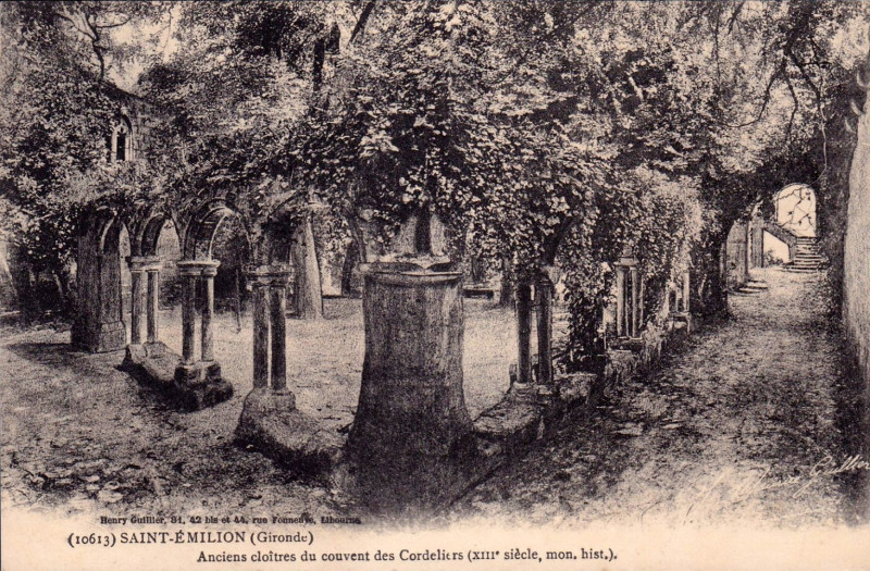 Carte postale ancienne Saint-Emilion cloître des Cordeliers 3