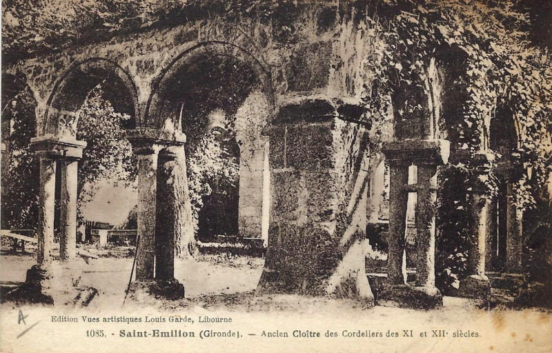 Carte postale ancienne Saint-Emilion cloître des Cordeliers 3c